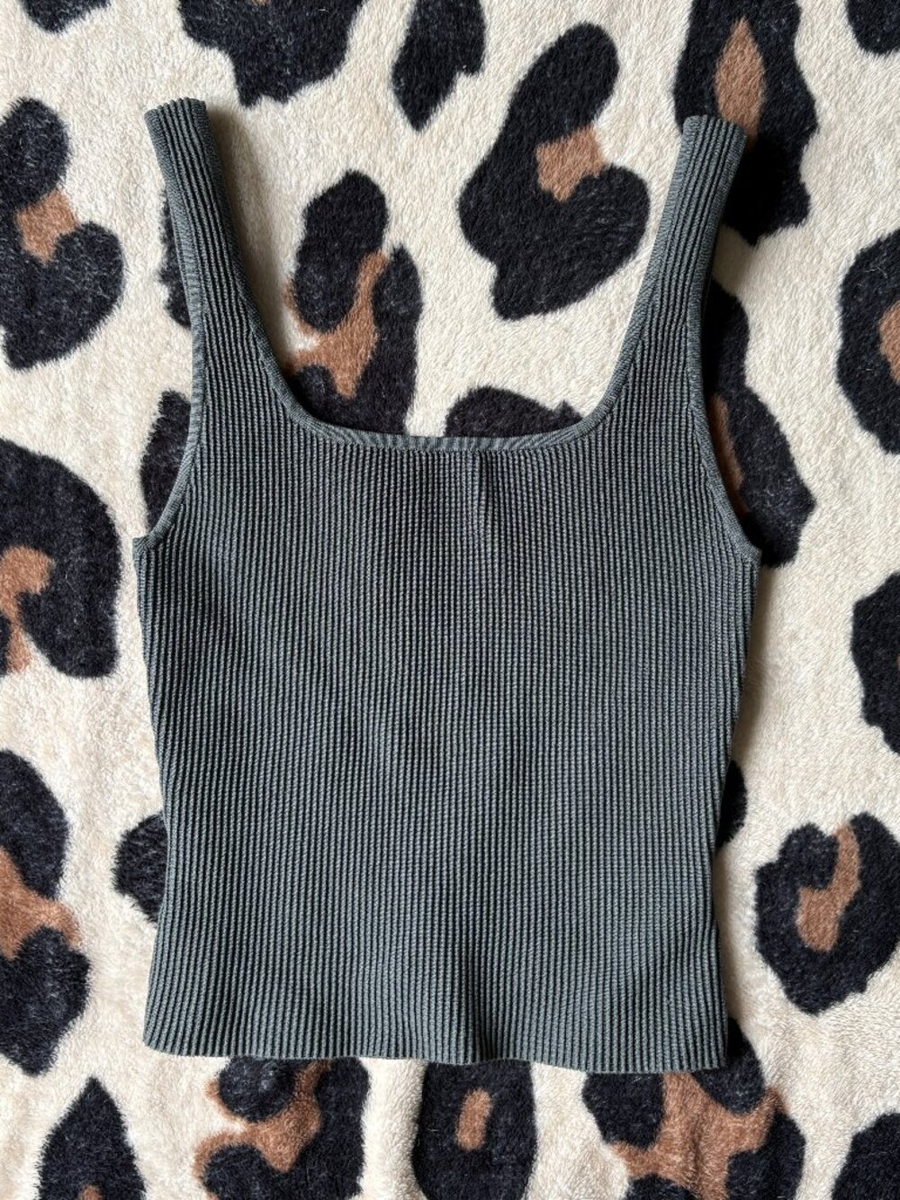 Aritzia Babaton Sculpt Knit Squareneck Tank Women's Small Charcoal Gray 69738